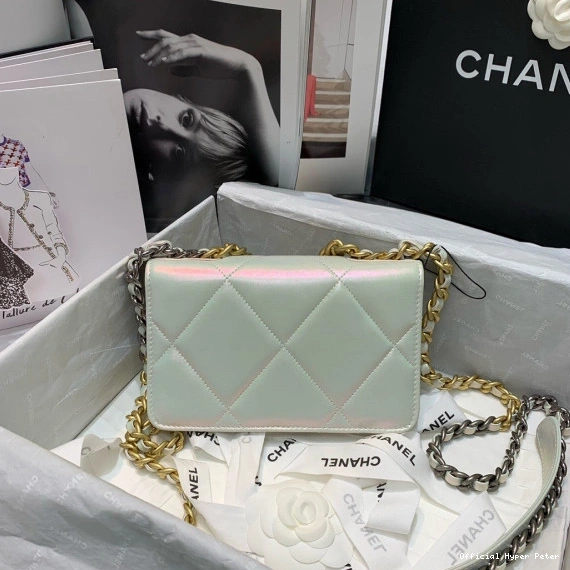HyperPeter ON WALLET CHAIN CHANEL19 0805